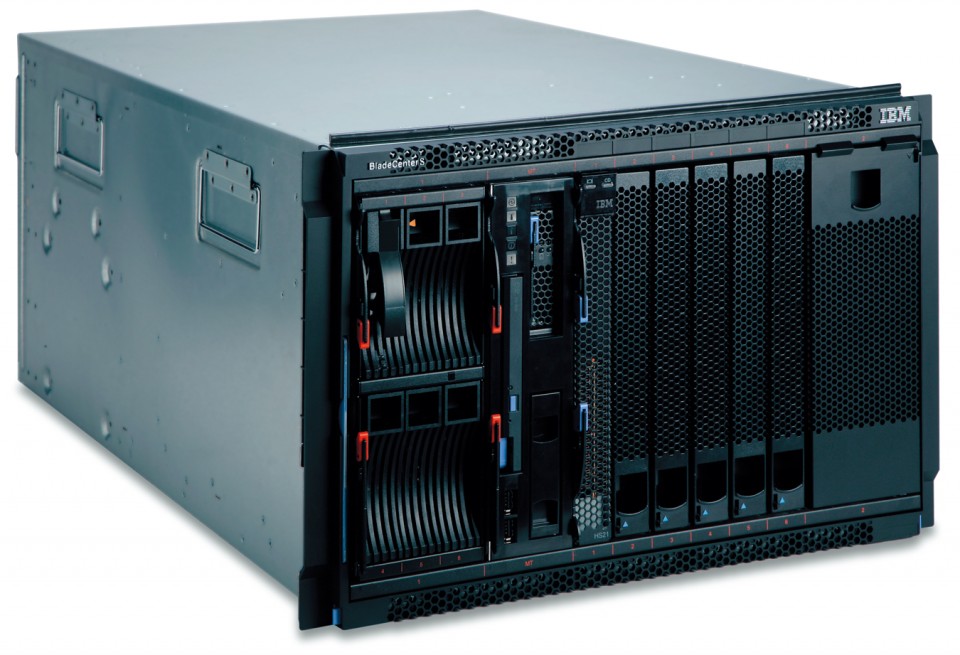 IBM BladeCenter S Chassis (Populated)