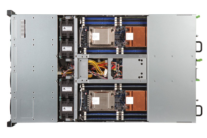 Fujitsu PRIMERGY CX400 S1 MultiNode Server Enclosure (Blade Chassis