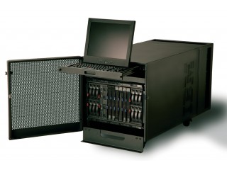 IBM BladeCenter S Chassis (Populated + KVM)